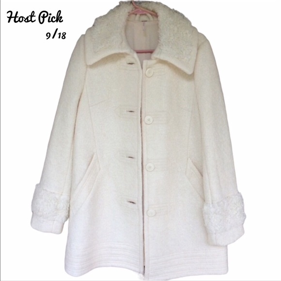 Free People Jackets & Blazers - ♥️ HP ♥️ Free People Wool Blend Coat